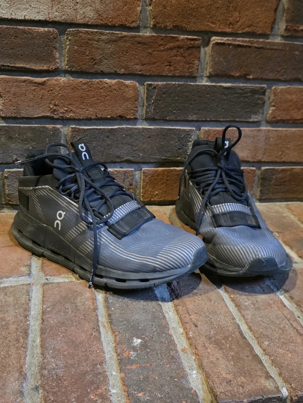 ON RUNNING WOMENS Cloudnova Void size 9.5 womans